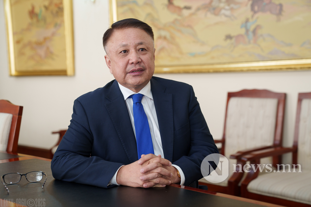 "Үг сонсдоггүй хүмүүс төрд зайдагнаад байрны нийлүүлэлтийг шийдэхгүй байна"